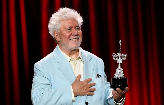 San Sebastian Festival | Moved, Pedro Almodóvar receives the honorary award