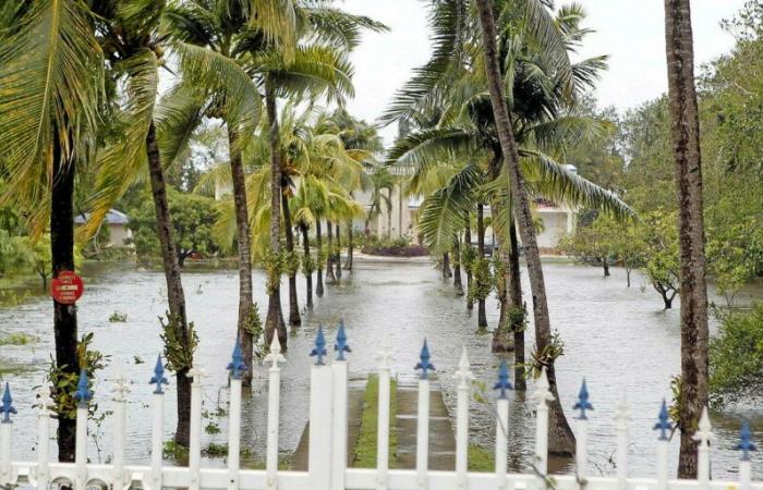 Guadeloupe placed on red alert by Météo-France