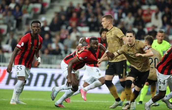 Tanguy Ndombele played reduced with Nice against Real Sociedad in the Europa League