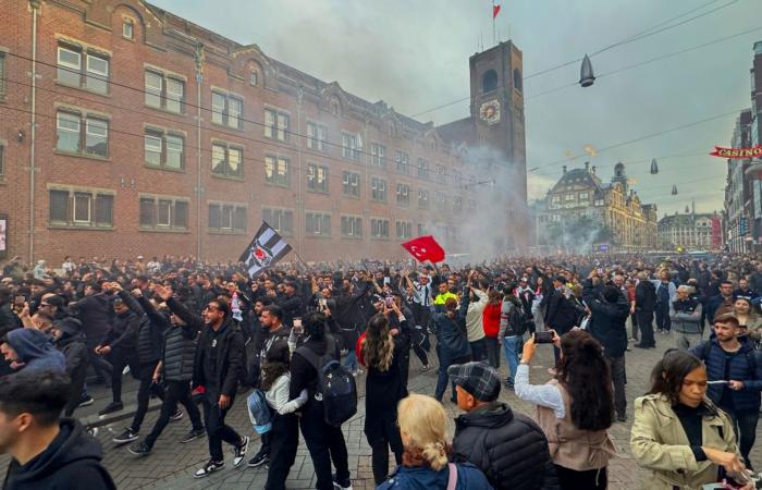 Now, there is more to the story: we see Besiktas fans at the Arena