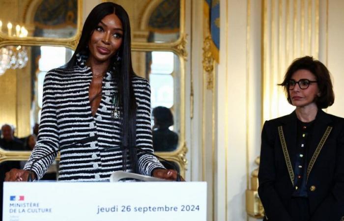 the tears of Naomi Campbell, knighted in the Order of Arts and Letters by Rachida Dati