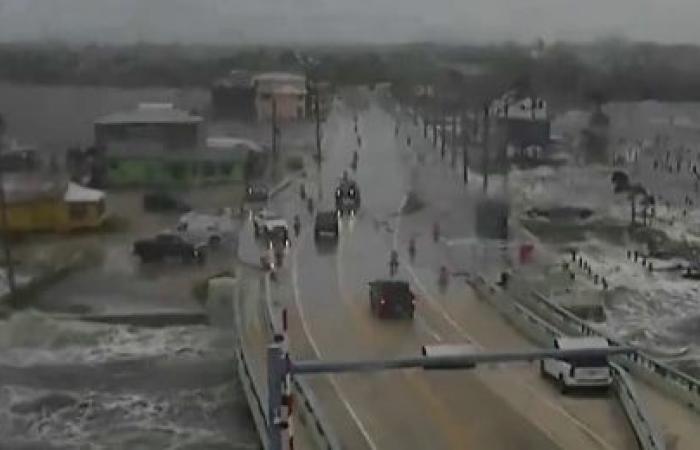 Videos show heavy wind and rain as Florida braces for Hurricane Helene