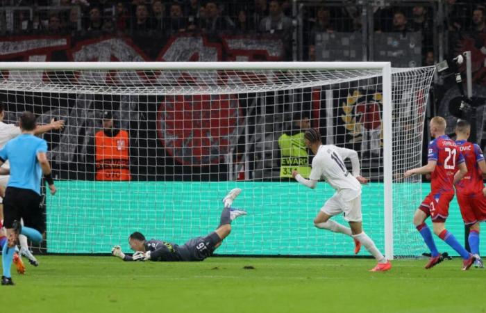 Ekitike’s video goal with Frankfurt (with a nice miss on the celebration)