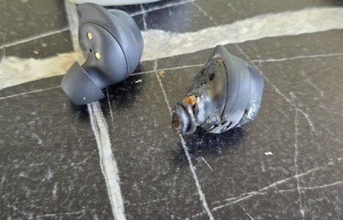 Her wireless headphones exploded in her ears and made her deaf: Samsung doesn’t believe it