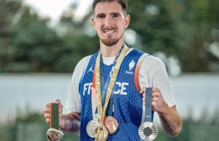 Nando De Colo in turn bids farewell to the Blues • Basket USA