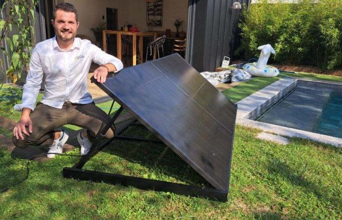 In Loire-Atlantique, David offers to produce green energy at home using his solar kit