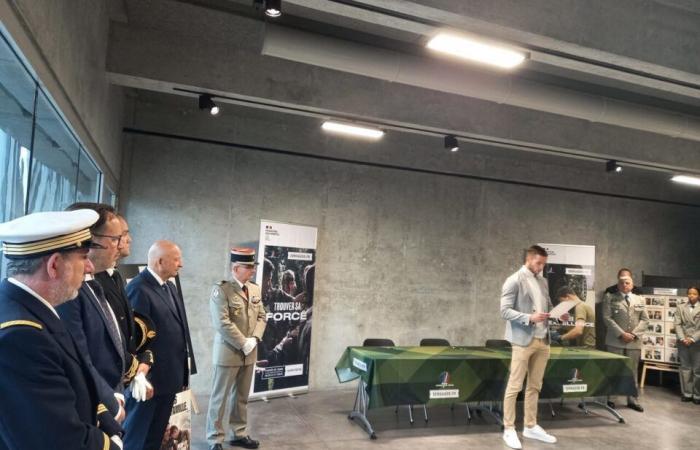 In Arromanches, 22 young people from Calvados join the Army