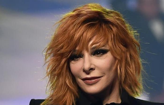 Mylène Farmer meets her fans in front of the Stade de France a few hours before her concert