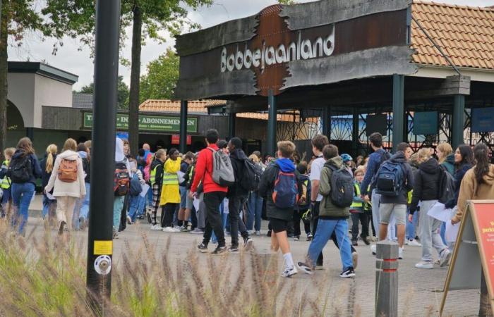 Scholengroep Kogeka viert 25ste verjaardag met uitstap naar Bobbejaanland