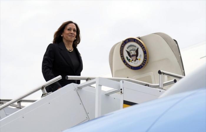 Kamala Harris visits the Mexican border to talk about immigration