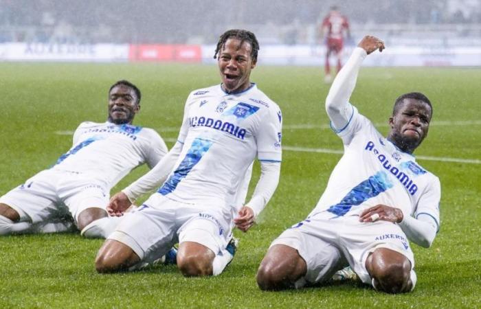 Auxerre gives itself some fresh air with a big victory against Brest!