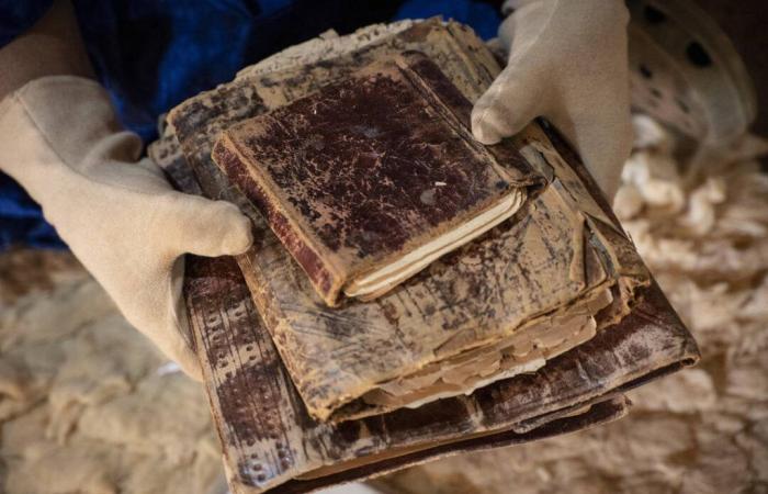 In Mauritania, drought and sand threaten rare manuscripts