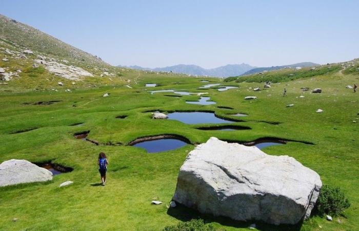 38 photos that prove Corsica is the ugliest island in the world