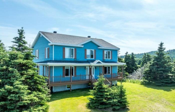 Magdalen Islands | Julie Snyder sells her hotel