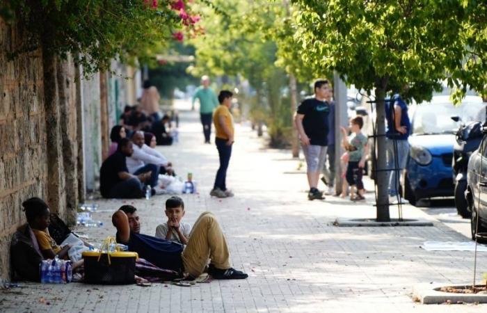 “The price of this war is much too expensive”: on the sidewalks of Beirut, the great dismay of the displaced people of the southern suburbs