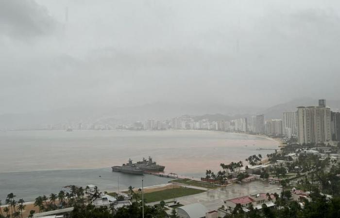 (Multimedia) Mexican Armed Forces are deployed to help the population affected by Hurricane John