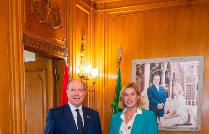 Prince Albert II visits the most beautiful Roman palaces and pays homage to Prince Louis I