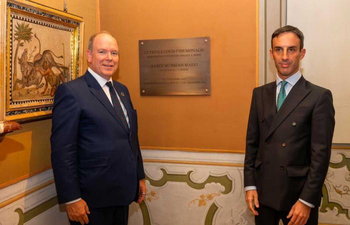 Prince Albert II visits the most beautiful Roman palaces and pays homage to Prince Louis I