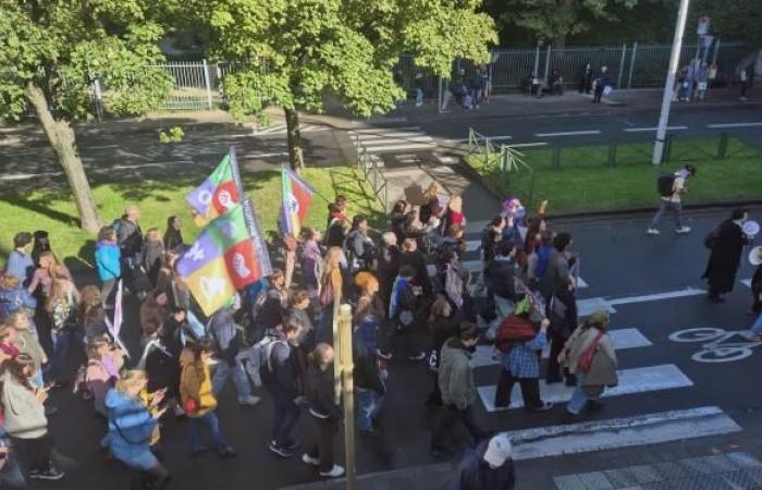 Around 300 people in Brussels for World Abortion Rights Day (photos)