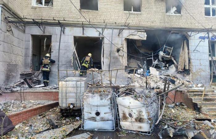 Nine dead after Russian strike on hospital and threatening forums at the UN