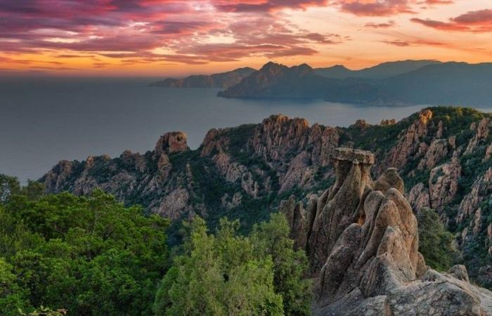 38 photos that prove Corsica is the ugliest island in the world