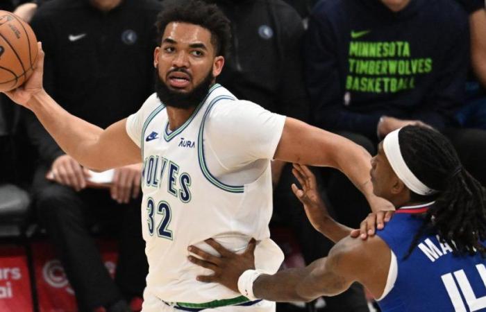 Towns heads to New York, Randle and DiVincenzo land in Minnesota