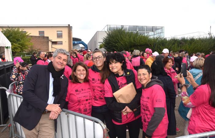 On foot, in a wheelchair, in a pram, alone, in a duo or in a group, on all fours… they were part of the “Chalonnaise” tide: Discover the pre-race photographs (1) – info-chalon.com