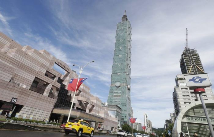 Taiwan on heightened alert after missile launches in China