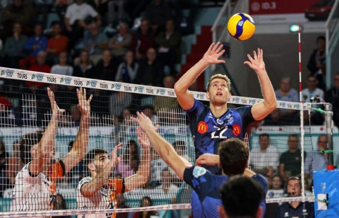 Léo Meyer takes up the challenge at Tours Volley-Ball