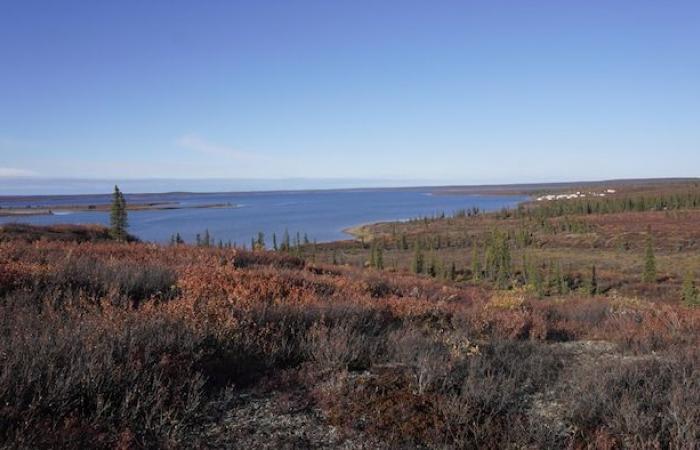 Colville Lake negotiates its autonomy on ancestral territory