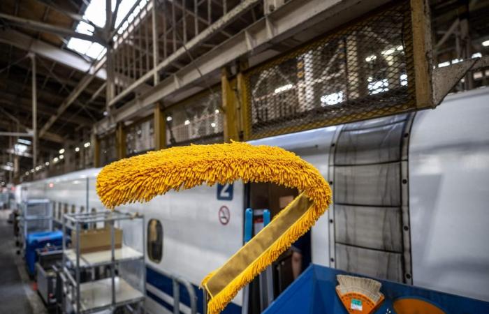 In pictures. In Japan, the Shinkansen high-speed train celebrates its 60th anniversary