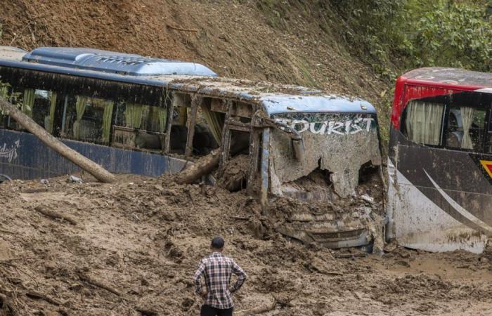 Death toll rises to 170 in Nepal after floods