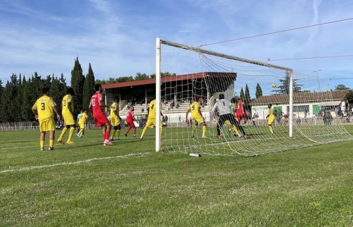 FOOTBALL COUPE DE FRANCE It works for Alès and Beaucaire, but no feat for Les Angles.