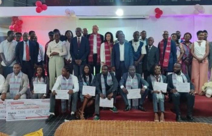 Ivory Coast: Abidjan School of Architecture, 10 new graduates join the large family of Ivorian architects, the firm instructions of Joseph Amon