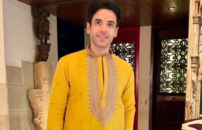 Golmaal actor Tusshar Kapoor’s private and public Facebook account hacked; issues statement about inactivity