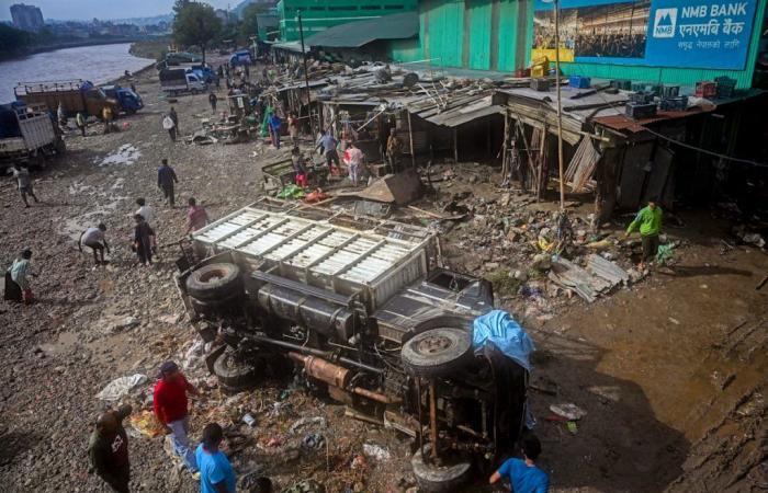 Nepal flood toll worsens, reaching at least 200 deaths