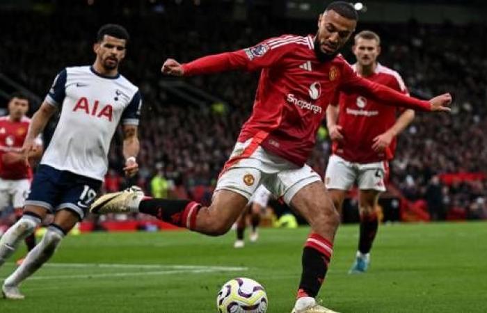 Manchester United sinks at home, beaten 3-0 by Tottenham