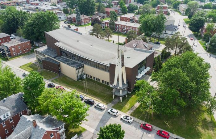 Sherbrooke’s libraries are pitiful