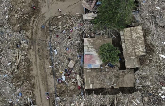 At least 209 dead in Nepal floods