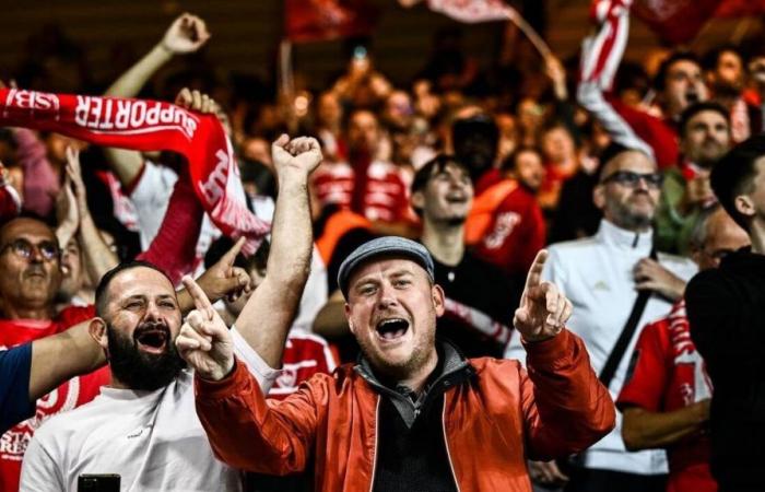 these supporters of Stade Brestois are traveling to Austria