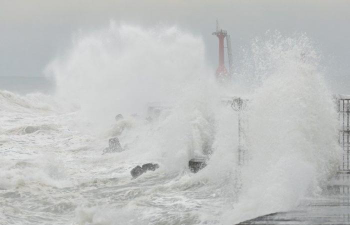 Taiwan closes its doors as Typhoon Krathon hits the island’s southwest