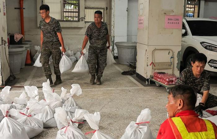 Taiwan | Thousands evacuated as Typhoon Krathon approaches