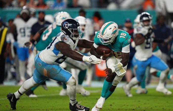 Titans beat Dolphins 31-12