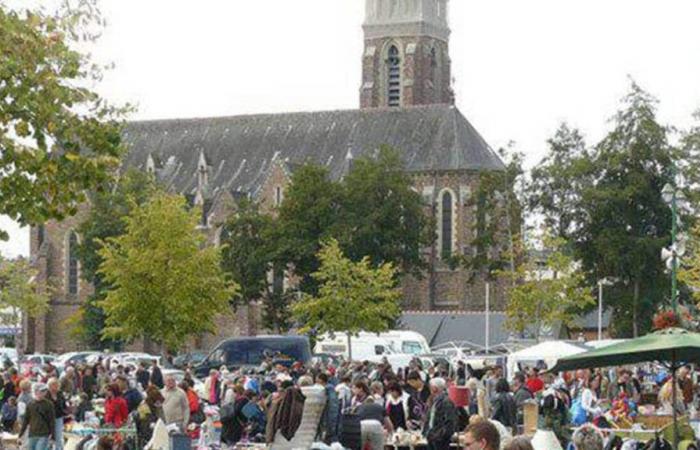 With 3,000 stands, it claims the title of largest flea market in Ille-et-Vilaine near Rennes