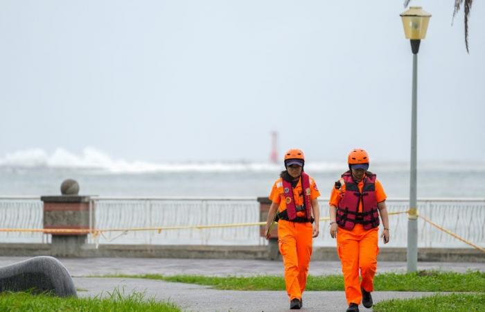 Taiwanese president warns of ‘catastrophic damage’ from Typhoon Krathon approaching Taiwan