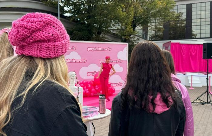 Free breast cancer screening van on tour across Latvia / Article