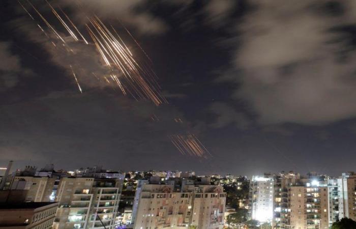 Israeli army announces Iranian missile attack is over, damage apparently limited – rts.ch