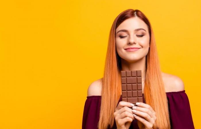 here are the 5 surprising benefits of dark chocolate