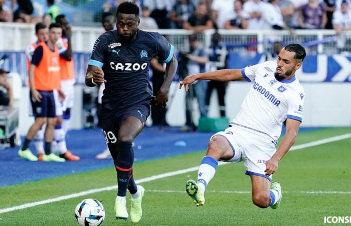 OM: “My Mbemba hurts!”