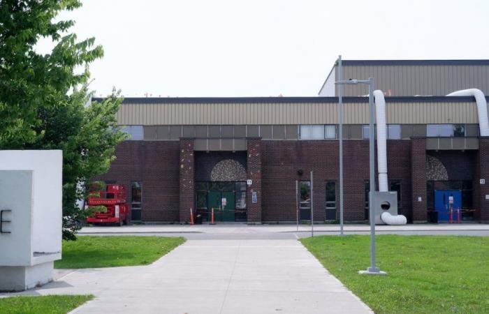 Laval school contaminated with asbestos: their return to school further delayed